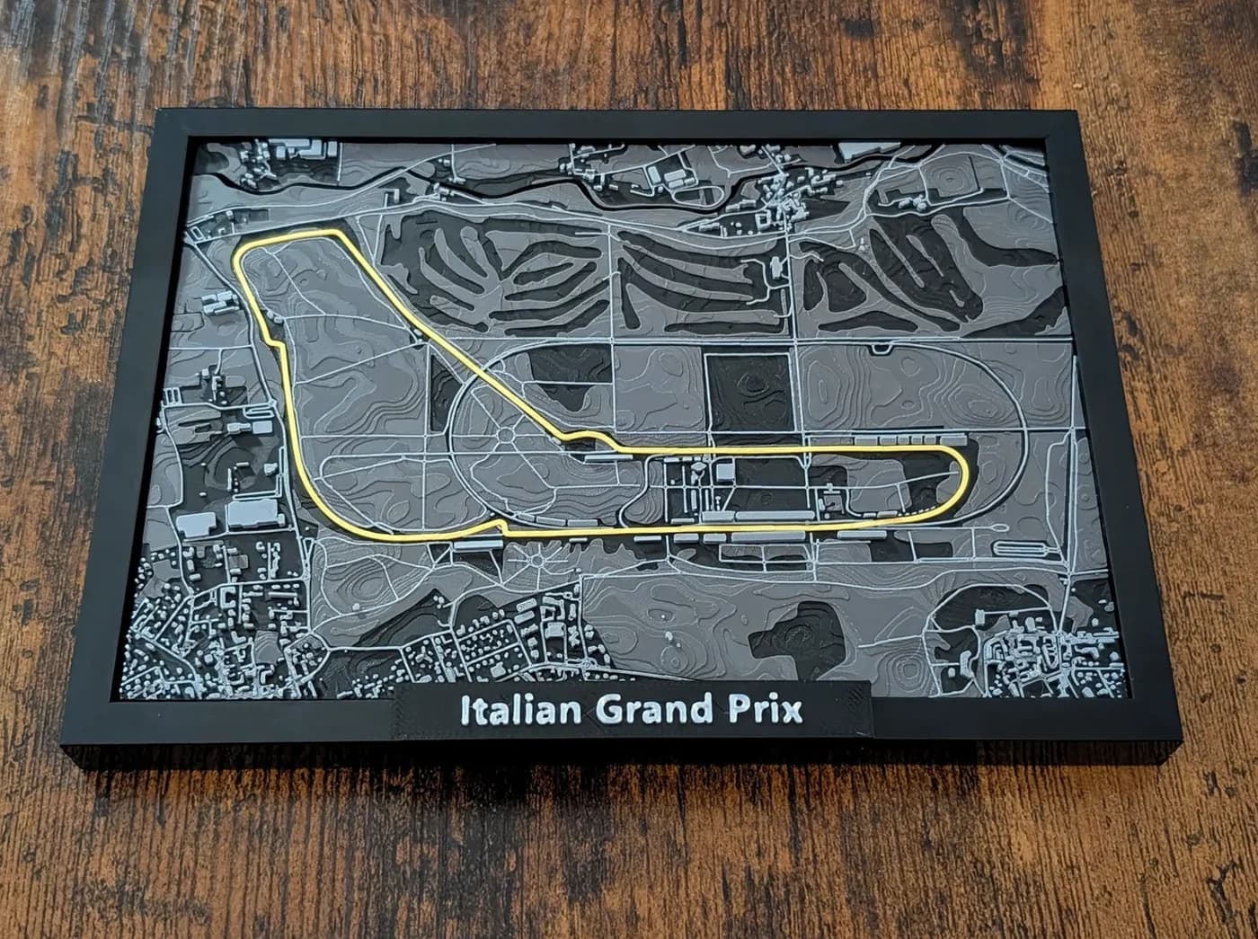 Hartă 3D înrămată a circuitului de Formula 1 de la Monza